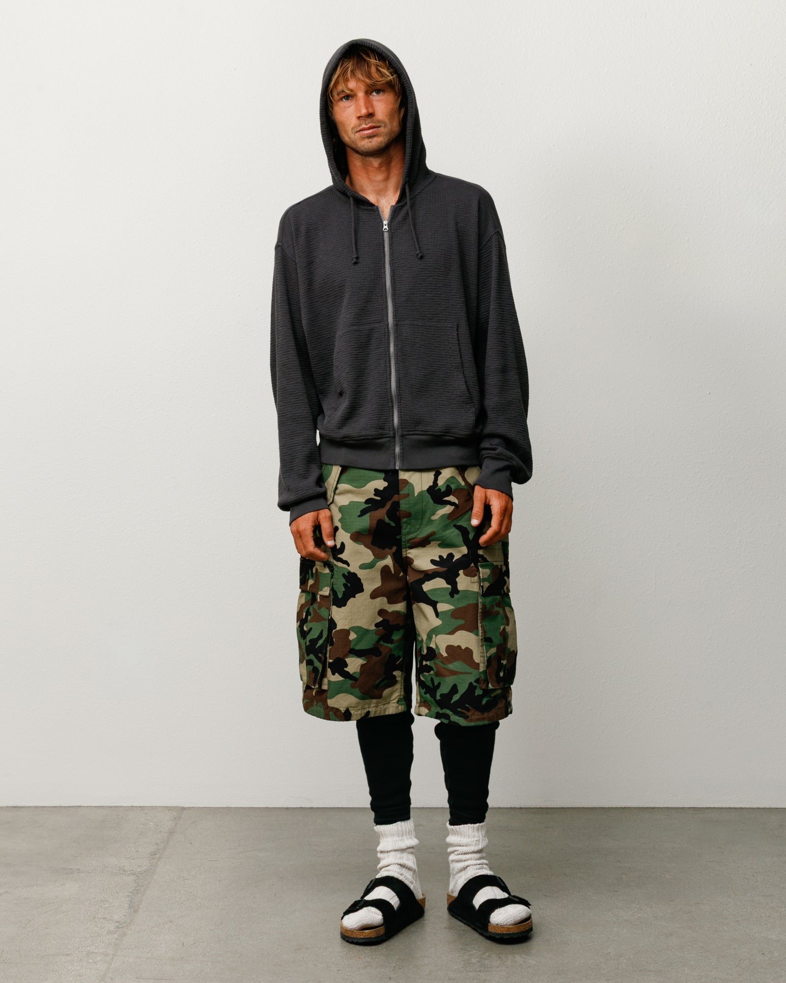 LIGHTWEIGHT THERMAL HOODIE - Faded Black