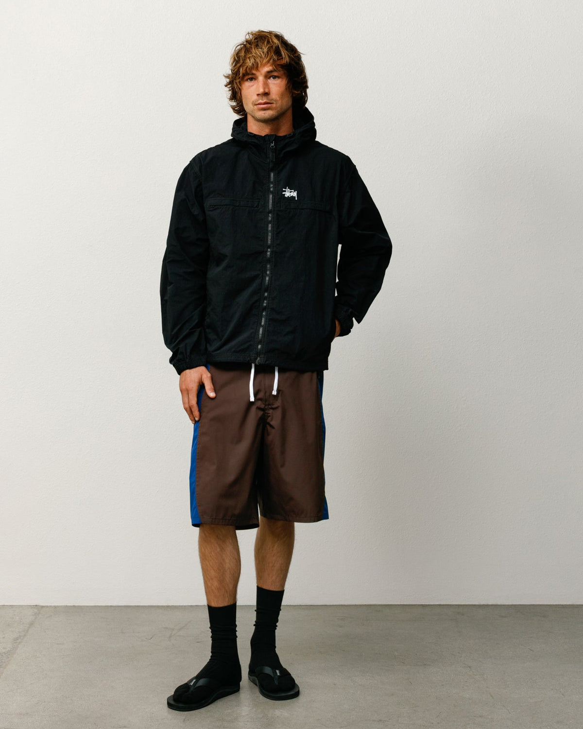 LIGHTWEIGHT HOODED JACKET - Black