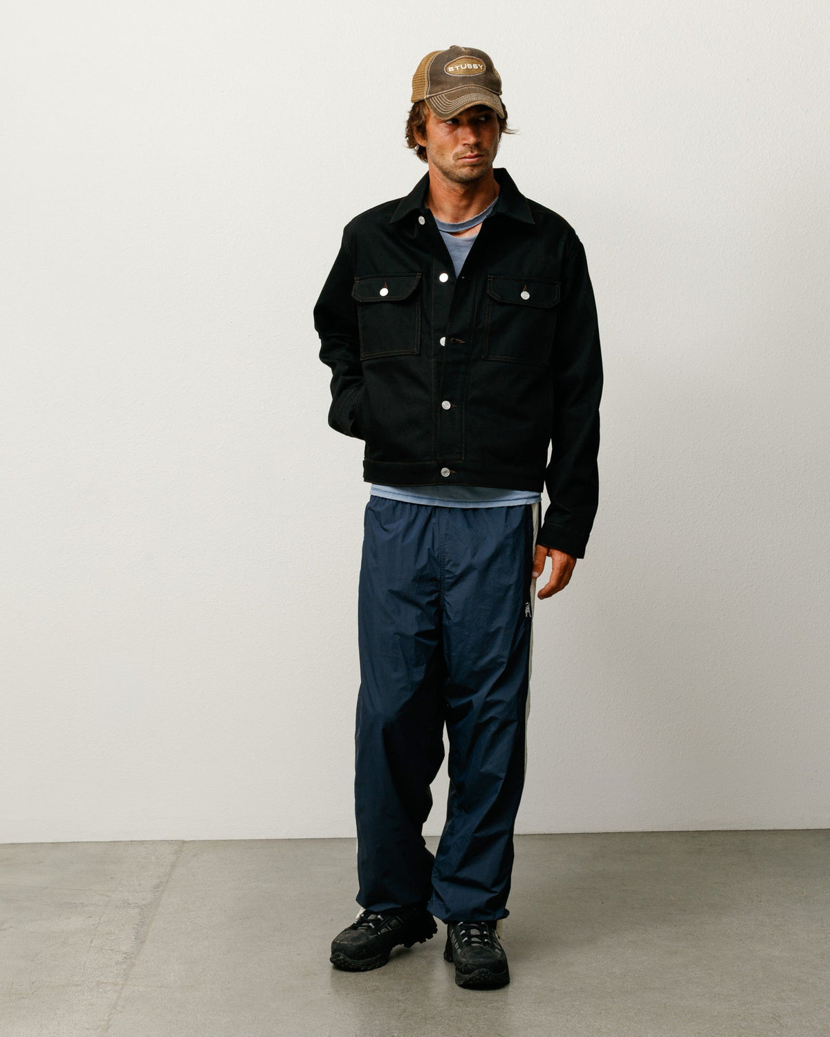 DENIM TRUCKER JACKET - Raw Black Contrast Stitch
