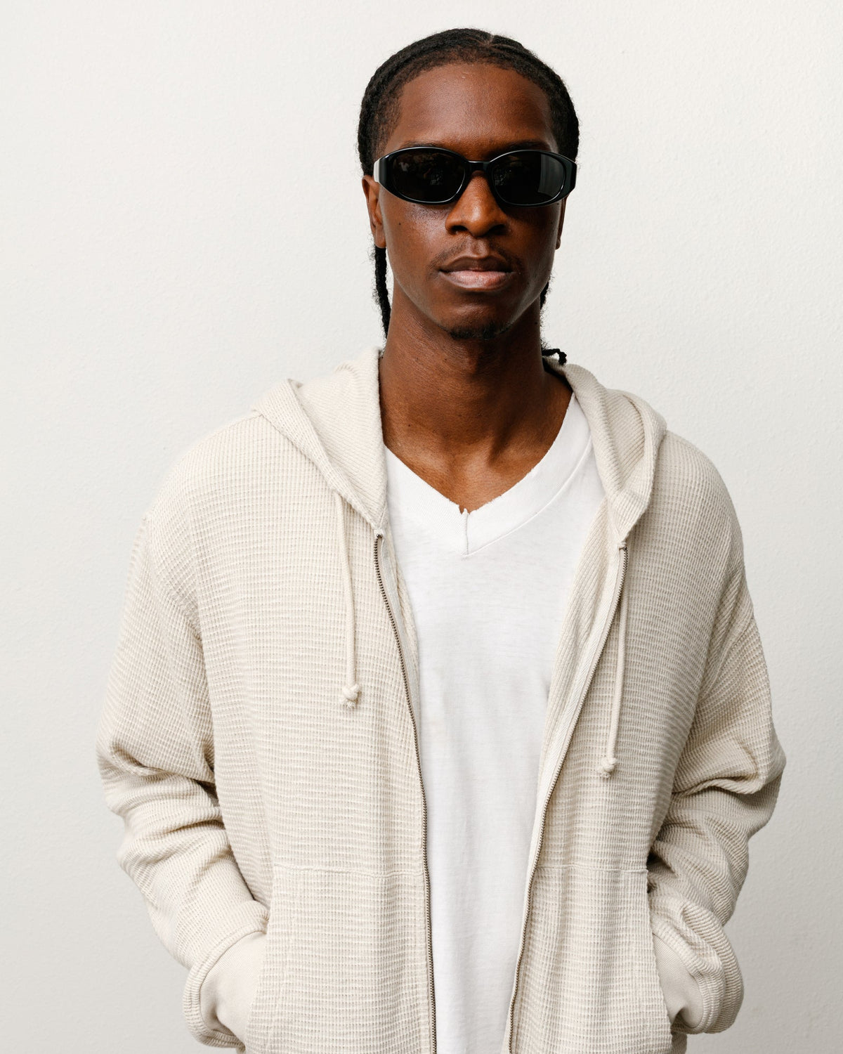 ROMAN SUNGLASSES - Black/Dark Green Lens